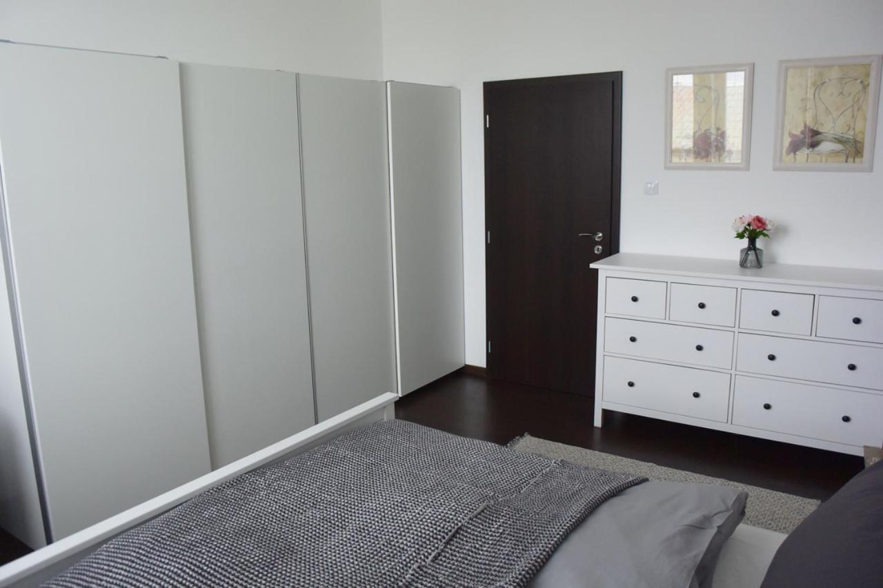 Apartman Dc2 Leilighet Decin Eksteriør bilde