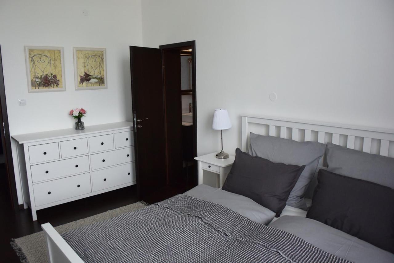 Apartman Dc2 Leilighet Decin Eksteriør bilde